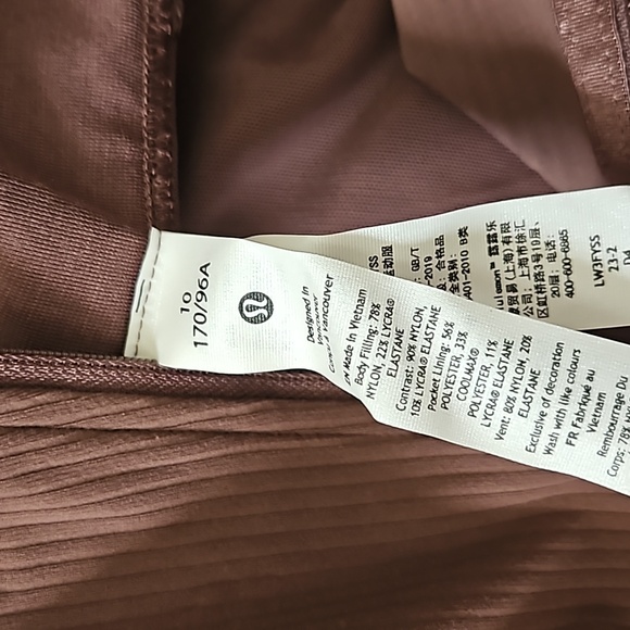 Lululemon Defined Cropped Jacket Ribbed Nulu - Size 10 - Picture 5 of 13